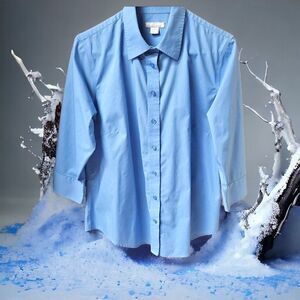 NWOT LADY HATHAWAY Perrywinkle blue 3/4 Sleeve Shirt.